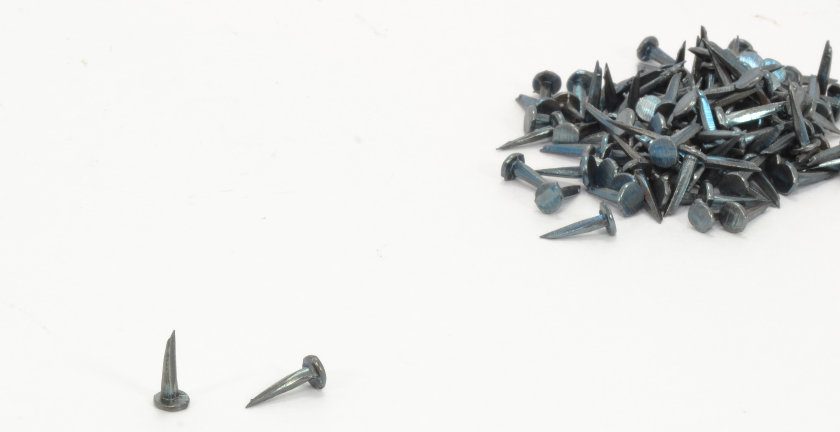 screw tacks